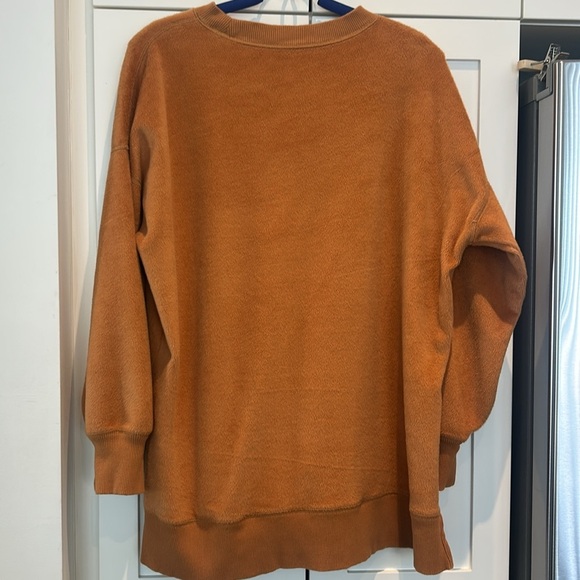 Aerie Fuzzy Fleece Side Slit Oversized Sweatshirt Rust Orange Women’s Size M - Picture 4 of 11